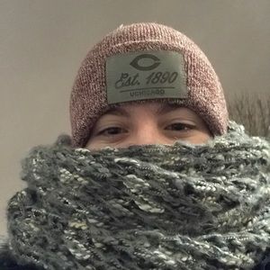 Meet your Posher, Aailis